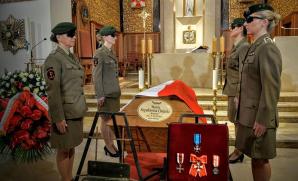 [FOTO] Warszawa pożegnała Marię Stypułkowską-Chojecką „Kamę”