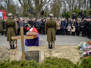 [FOTO] Warszawa pożegnała Marię Stypułkowską-Chojecką „Kamę”