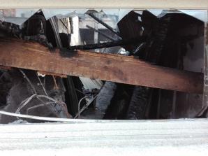 [VIDEO]: Oświadczenie w obliczu tragedii - sklep meblowy po pożarze w Żarach