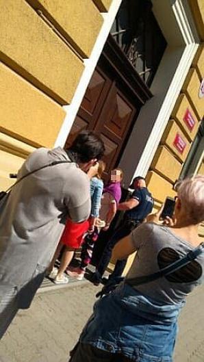 [VIDEO] Sąd aresztował na 3 miesiące Darię Z., którą odnalazł Krzysztof Rutkowski! Kolejne ofiary królowej wyłudzeń bankowych z Wybrzeża. Daria Z. nie oszczędzała niepełnosprawnych i matek, którym brakowało pieniędzy na utrzymanie dziecka!