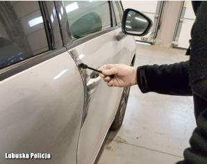 [VIDEO] Lubuskie: Skradzione we Francji citroeny odzyskali Policjanci z Nowej Soli