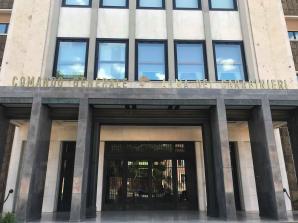 [VIDEO] Prokuratura w Nowej Soli znów bezradna. Dziennikarze Patriot24.net w Rzymie w 10 minut załatwili to, czego nie potrafi prokurator Katarzyna Kapela przez ostatnie miesiące. I pobierając pensje przez wiele kolejnych miesięcy tez tego nie zrobi!