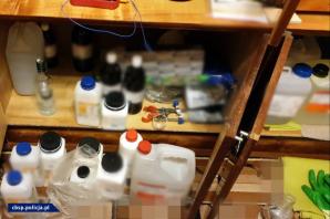 [VIDEO] Służby zapobiegły prawdopodobnej tragedii. 47-latek chciał wysadzić blok w Płocku