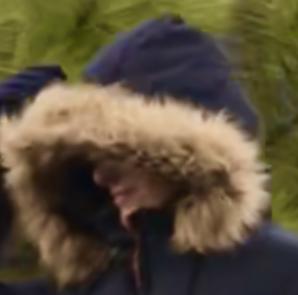 [VIDEO] Czy cmentarnych śmieci na terenie probostwa w Trzeszczanach nie chce odnaleźć prokurator Sylwia Albrecht? Czy śmiertelne zagrożenie dla ludzi i zwierząt to dla niej żarty i powód do śmiechu?