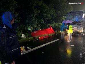 Tragedia na DK 88 w pobliżu węzła Kleszczów. Nie żyje 9 osób