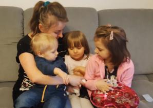 [VIDEO] RUTKOWSKI: 4-letnia Małgosia wróciła dziś po 8 miesiącach do mamy! Koniec koszmaru rozdzielenia rodzeństwa! 