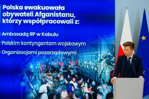 [VIDEO] Premier: Polska jest tam, gdzie inni tej pomocy od nas potrzebują. Ponad 1000 osób ewakuowanych przez Polskę z Afganistanu. Polska pomogła obywatelom i rządom innych krajów - Litwy, Estonii, Holandii, Czechom, Niemcom.