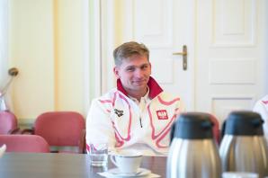 Minister Kamil Bortniczuk pogratulował medalistom Mistrzostw Europy w Kazaniu w pływaniu