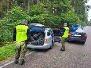Niesprytni Gruzini z pechowymi Irańczykami w rękach straży granicznej
