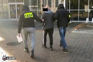 [VIDEO] Zlikwidowany arsenał, przejęta broń warta kilkadziesiąt tysięcy euro