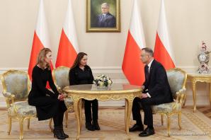 [VIDEO] Panowie Mariusz Kamiński i Maciej Wąsik są ułaskawieni – oświadczył Prezydent Andrzej Duda. Zaapelował też o natychmiastowe zwolnienie ich z zakładów karnych.