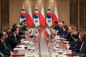 [VIDEO] Seul. Rozmowy Prezydentów Polski i Republiki Korei