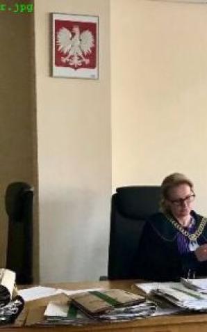 [VIDEO] Ministra Sprawiedliwości Prokuratora Generalnego prosi o pomoc ojciec 10-latki, która została w skandaliczny sposób potraktowana przez sędzię Małgorzatę Orzech-Placek oraz Prezesa Michała Bukiewicza z Sądu Rejonowego dla Warszawy Pragi Południe!