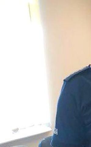 13-latka, która uciekła z Londynu od ojca-milionera do ukochanej Mamy, pod opieką polskiej Policji! Obie stawiły się wczoraj na jednym z komisariatów, by dostosować się do polskiego i europejskiego prawa