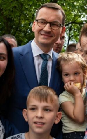 [VIDEO] Premier Mateusz Morawiecki wziął udział w IX Festynie Rodzinnym w Nowym Mieście nad Pilicą