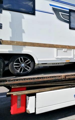 Odzyskali kradzioną przyczepę kempingową, której wartość została oszacowana na 120 tysięcy złotych. Samochodem ciężarowym kierował obywatel Litwy