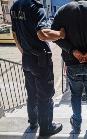 [VIDEO] Nagrywał kobietę w przymierzalni, został zatrzymany