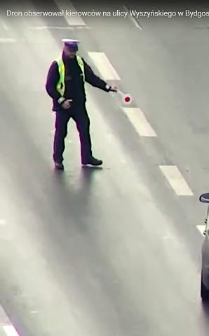 [VIDEO] Dron obserwował kierowców na ulicy Wyszyńskiego w Bydgoszczy - KMP Bydgoszcz