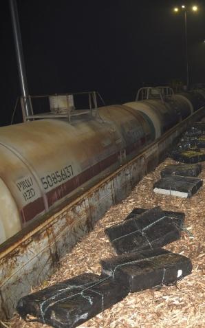 Zrębka drzewna z Białorusi do ogrzania domów plus papierosy. Byłoby czym palić