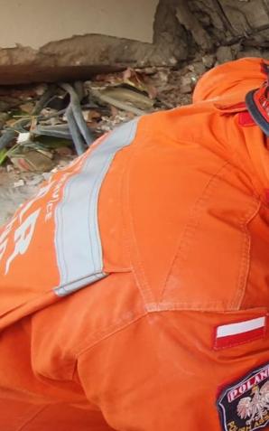 [VIDEO] Polscy strażacy z pomocą ratowniczą dla Turcji dotkniętej trzęsieniem ziemi