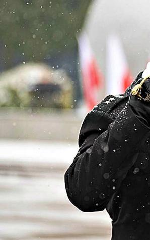 [VIDEO] 2 grudnia 2023 r. szef MON wziął udział w uroczystej promocji na pierwszy stopień oficerski absolwentów Lotniczej Akademii Wojskowej