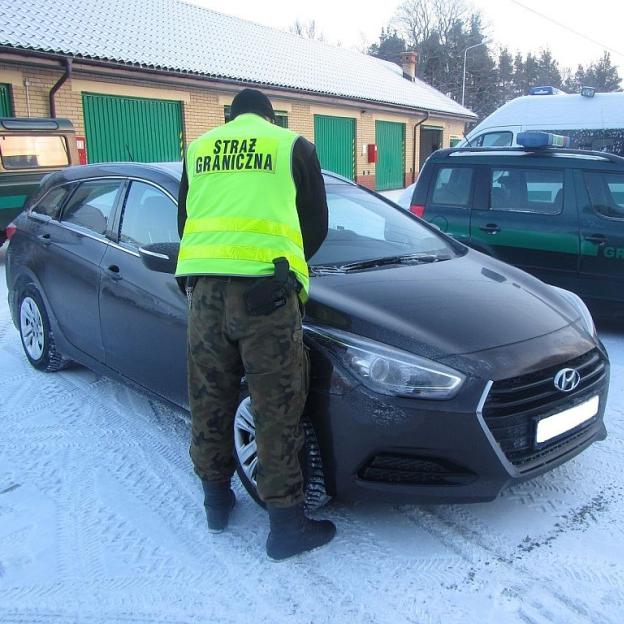 Poszukiwany listem gończym Litwin „znaleziony” w samochodzie skradzionym w Niemczech