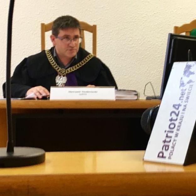 [VIDEO] Wielki triumf Rutkowskiego! 13-letnia Serena, która uciekła z Wielkiej Brytanii pod kanałem La Manche do mamy w Polsce, pozostaje legalne w naszym kraju!