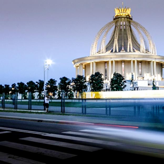 [VIDEO] Premier w Toruniu: to miejsce jest nie tylko miejscem pamięci. Jest przede wszystkim miejscem prawdy o tych, którzy nie wahali się, ryzykując życie, ratować innych