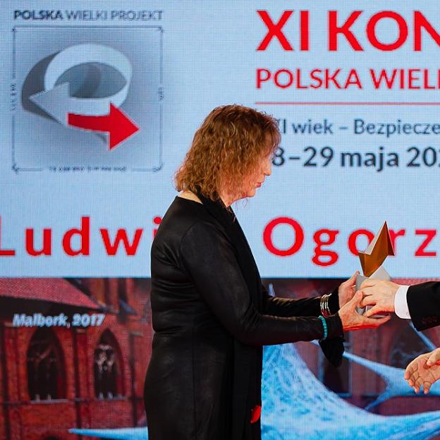 Premier na Kongresie Polska Wielki Projekt: Ludwika Ogorzelec jest artystką, która potrafi łączyć ze sobą różne siły kultury i natury. Jest znana na całym świecie.