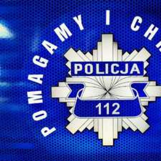 17-latek kierował samochodem nie posiadając uprawnień. Przed sądem odpowie również jego matka, która przyjechała po niego „zapominając”, że ma aktywny zakaz prowadzenia pojazdów