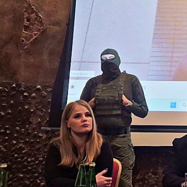 [VIDEO] PATRIOT24 RUTKOWSKI W AKCJI  Co się stało z królem bitcoinów Sylwestrem Suszek? Konferencja prasowa w Warszawie