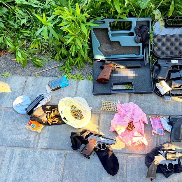 [VIDEO] Siedmiu obywateli Gruzji podejrzanych o posiadanie broni palnej i amunicji - wszyscy zostali tymczasowo aresztowani