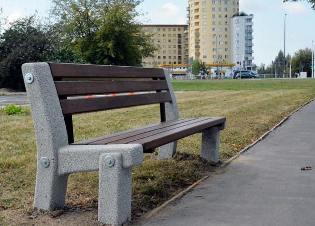 Warszawa: Więcej miejskich mebli