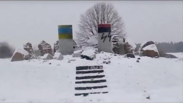 Ambasada RP w Kijowie reaguje na dewastację pomnika w Hucie Pieniackiej