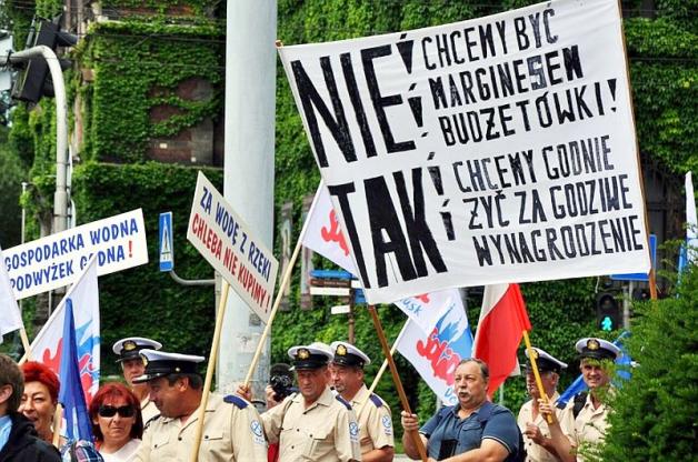 Protest pracowników gospodarki wodnej. List otwarty do Premier Beaty Szydło w związku z niedotrzymaniem przez Rząd ustaleń porozumienia majowego