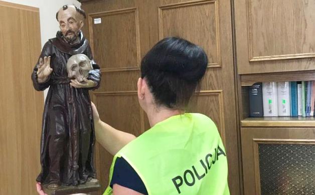 Wielkopolska: Ukradł rzeźbę Św. Franciszka – jest w rękach policjantów