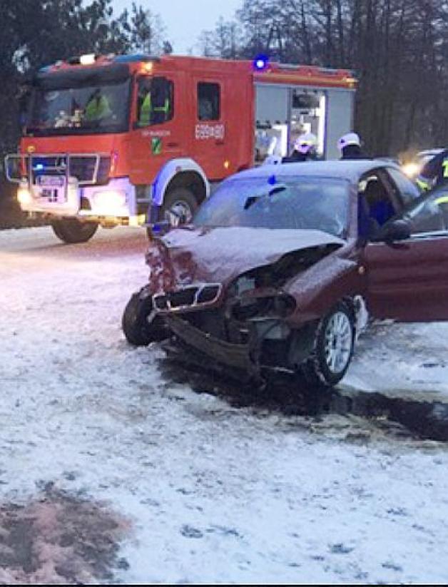 Areszt dla pijanego kierowcy, który uderzył w busa przewożącego dzieci