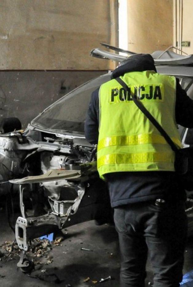 11 podejrzanych, blisko 60 zarzutów – gorzowscy policjanci skuteczni w walce z przestępczością samochodową