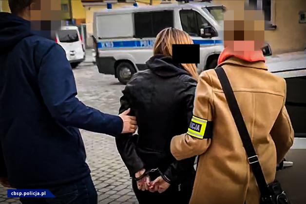 [VIDEO] Członkowie grupy są podejrzani m.in. o wyłudzanie środków finansowych z tzw. Tarczy finansowej