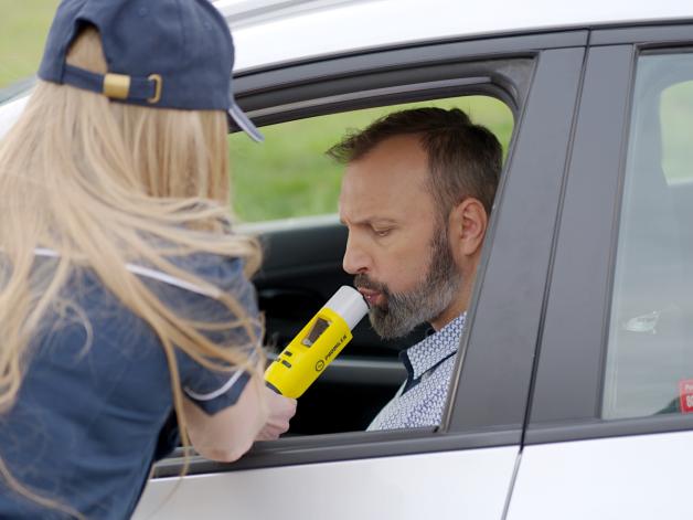 Pijany, bez uprawnień przewoził swojego 6-letniego syna