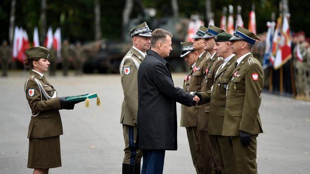 [VIDEO] Bezpieczeństwo naszej ojczyzny jest bezcenne. Wojsko współpracuje ze Strażą Graniczną w zabezpieczaniu granicy polsko-białoruskiej w związku z trwającym kryzysem migracyjnym 