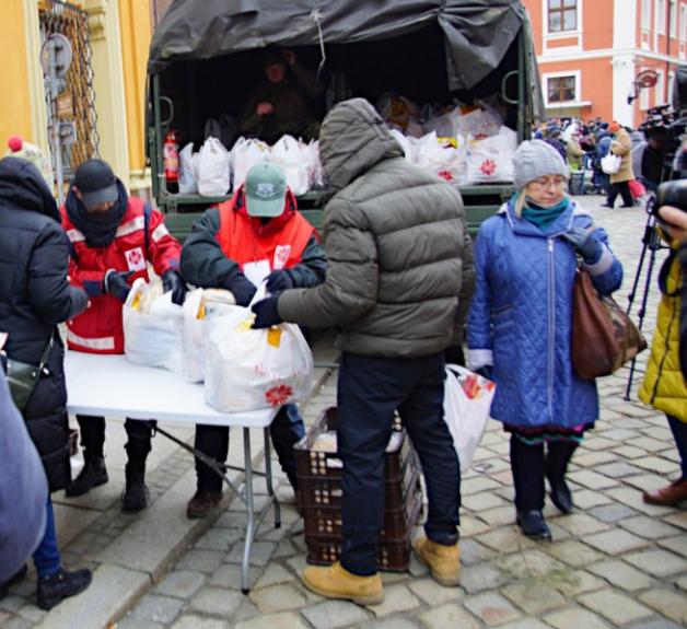 Wrocław. Tysiące paczek dla potrzebujących