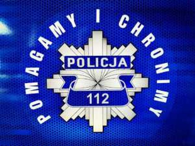 17-latek kierował samochodem nie posiadając uprawnień. Przed sądem odpowie również jego matka, która przyjechała po niego „zapominając”, że ma aktywny zakaz prowadzenia pojazdów