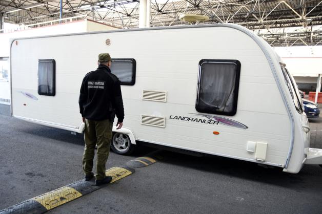 Przyczepa nie dojechała na Ukrainę. Ukrainiec też